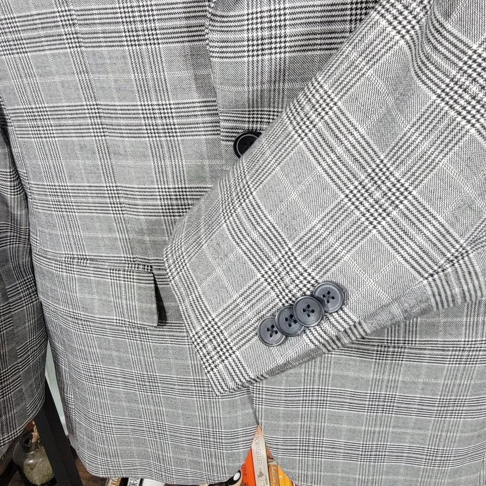 Kenneth Cole Mens Sport Coat Blazer Two‎ Button Gray Plaid Wool Poly Slim 36R